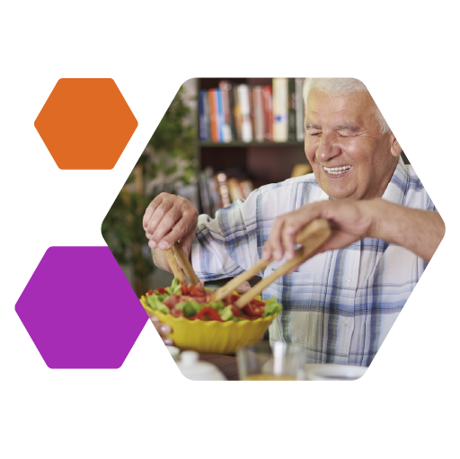 Anciano_Ensalada_Albi_Sociosanitario